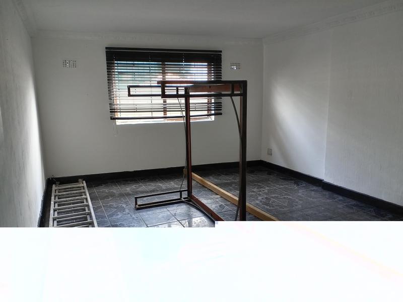 5 Bedroom Property for Sale in Portlands Western Cape